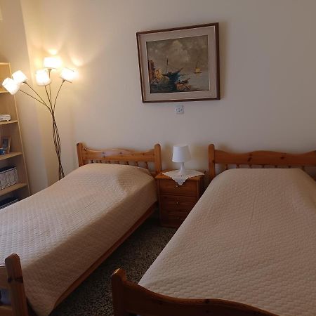 Seaside Family Apartment Loutraki 외부 사진