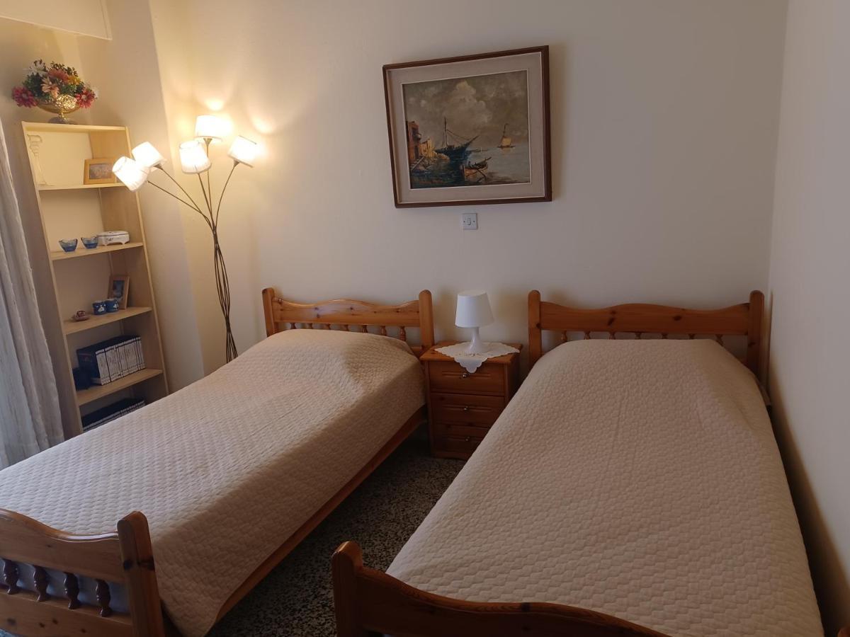 Seaside Family Apartment Loutraki 외부 사진
