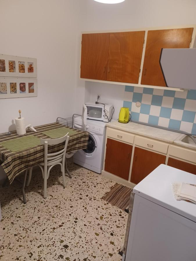 Seaside Family Apartment Loutraki 외부 사진