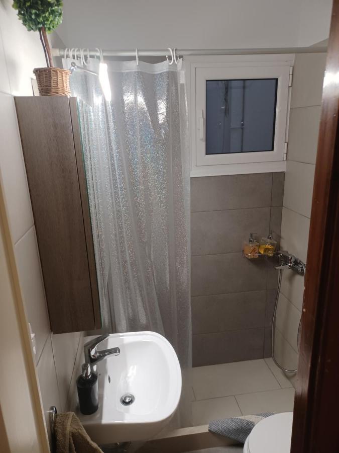 Seaside Family Apartment Loutraki 외부 사진