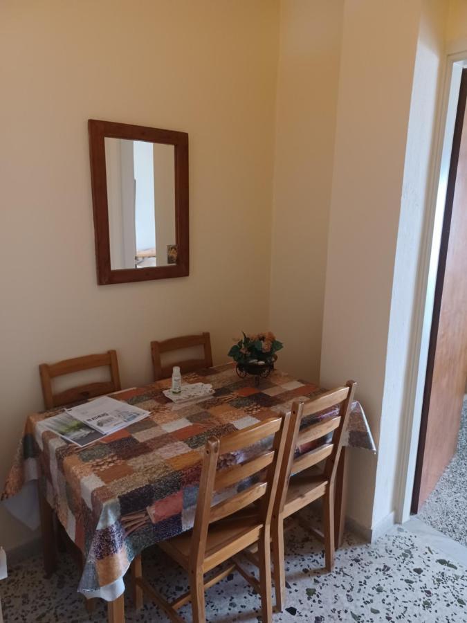 Seaside Family Apartment Loutraki 외부 사진